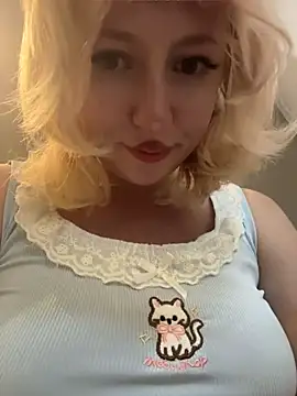 RonnieKiss live XXX chat