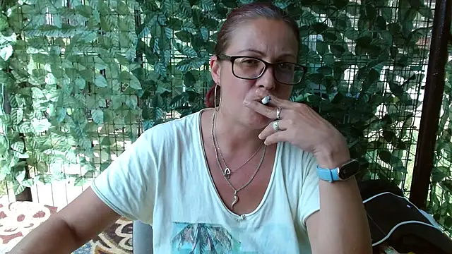 Chat XXX en directo de LadyHellene