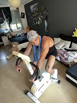 Mohdollmen's Live XXX Chat