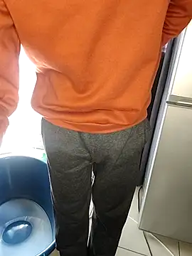 RETURNOFTPNUTS' Live XXX Chat