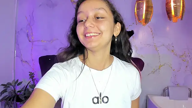 katy_sweet19 Adlı Modelin Canlı XXX Sohbeti