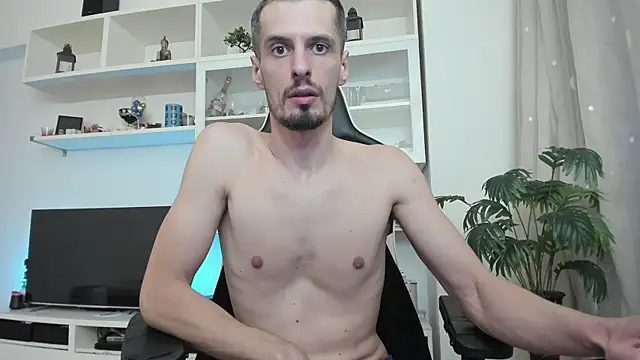 Živý XXX chat ToddClaytonn