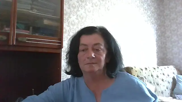 GypsiQueen2 Live XXX Chat