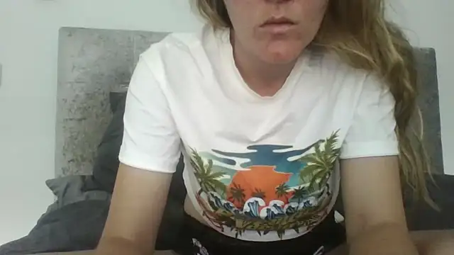 gigibaby93's Live XXX Chat
