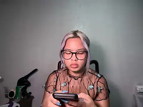 Chat XXX ao vivo de Tina_Slick