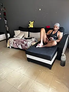 Chat +18 de Mohdollmen ao vivo