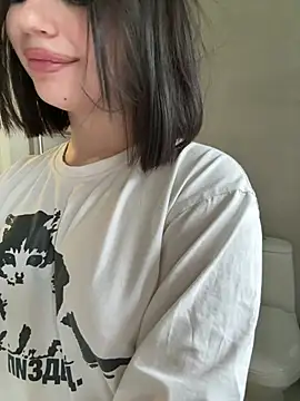 YourLittleDevil – Naživo XXX chat