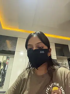  Živý XXX chat livia_dolls
