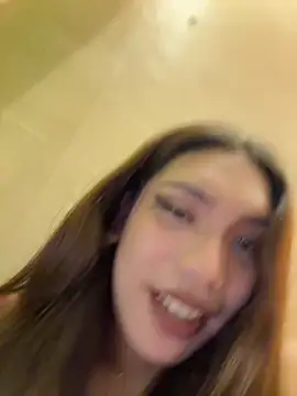 SideChick_Bunny élő XXX-chatje