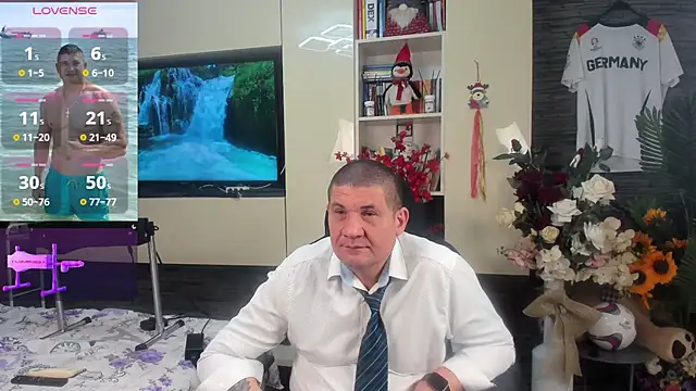 SpartacusDaddy48 Adlı Modelin Canlı XXX Sohbeti