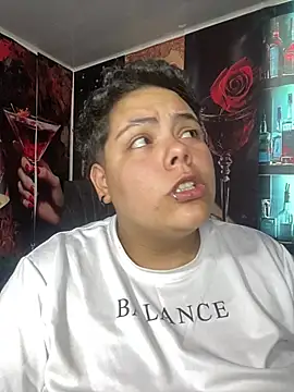 Chat XXX en directo de Hailey_Curvy
