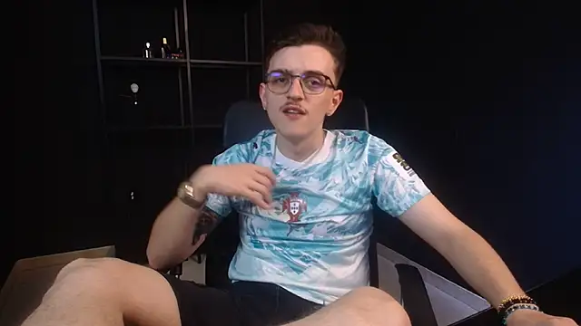 FelixStarkk Chat XXX live