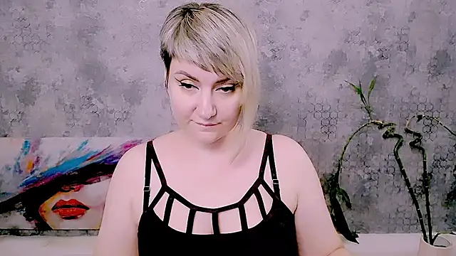Djullia Chat XXX live
