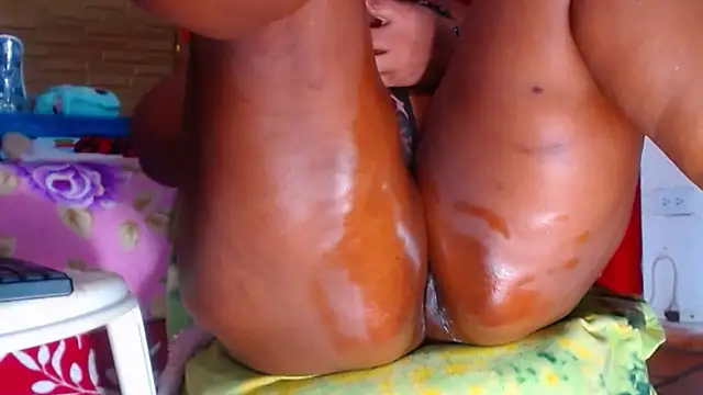 janex69 Adlı Modelin Canlı XXX Sohbeti