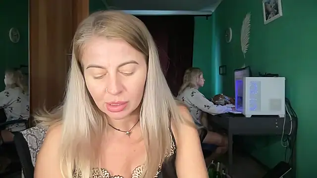 Chat XXX en directo de Lisorine