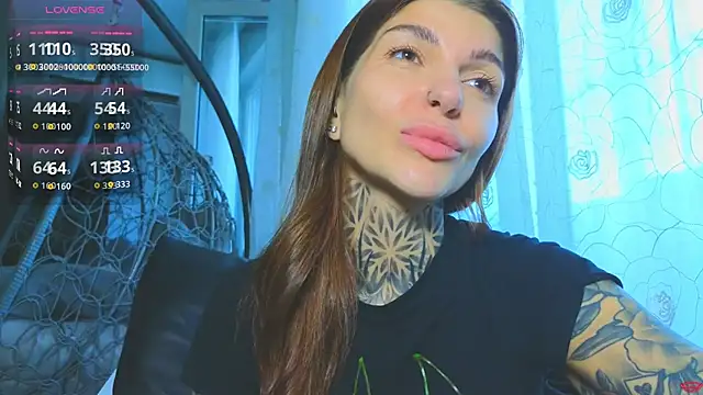 tattooedBabyy 现场XXX聊天