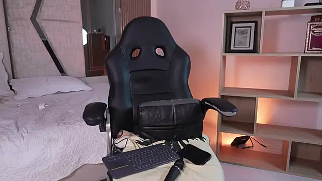 XXX chat uživo modela CleeoAdams_