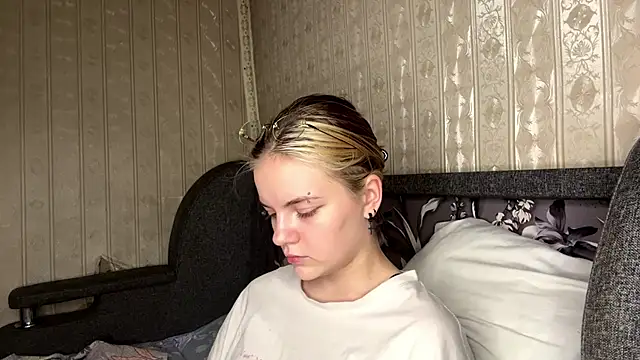 KimWarner Chat XXX in diretta