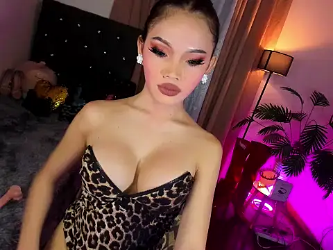 RueLoove69's Live XXX Chat
