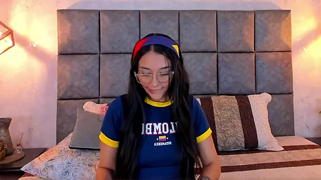 Roseaurora's Live XXX Chat