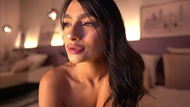 IzzyWild live XXX chat