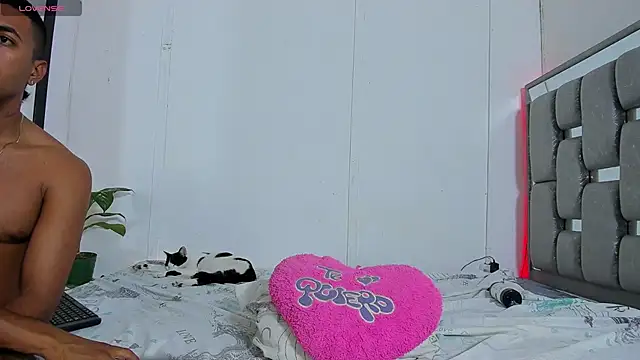 PureFire20's Live XXX Chat