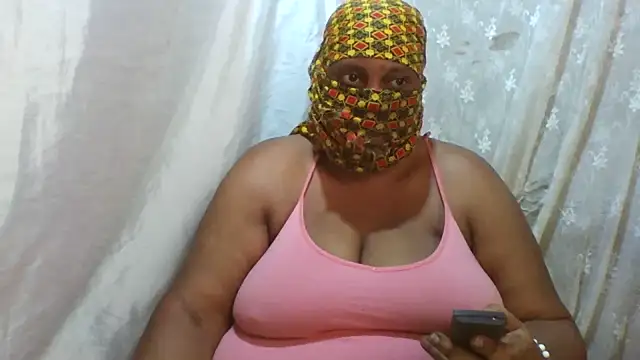 annal_gal élő XXX-chatje