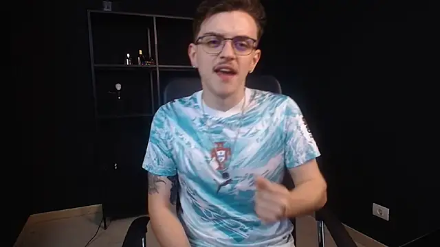 FelixStarkk: απευθείας συνομιλία ΧΧΧ