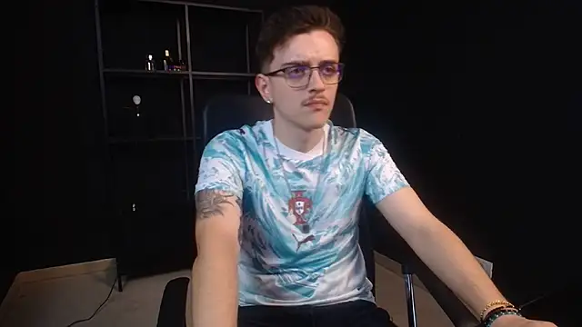 FelixStarkk live XXX chat