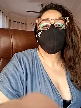 دردشة SEXY-Sardarni الجنسية المباشرة