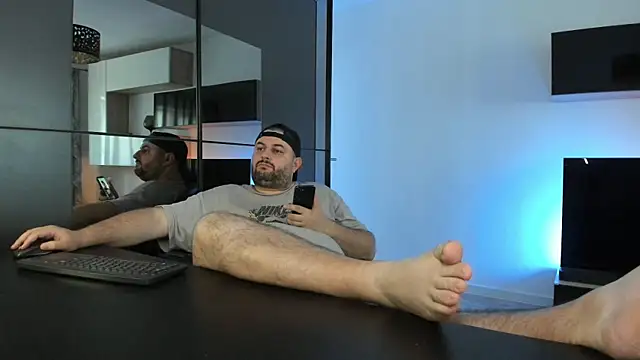 DravenPeak Chat XXX live