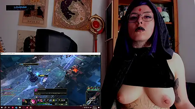 Chat XXX en directo de Hisato111