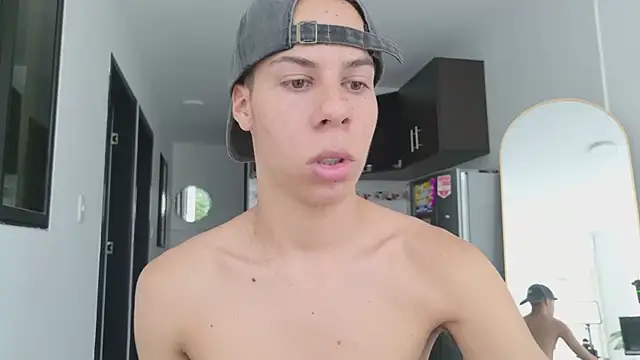 grey___27 élő XXX-chatje