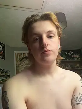 צ'אט XXX בשידור חי של nathyboi17