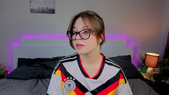 Next2Marie Live XXX Chat