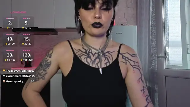 IntrigueYourDay Live XXX-Chat