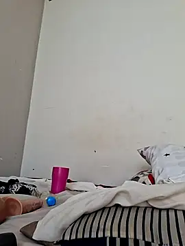 XXX chat uživo modela Kamdollie