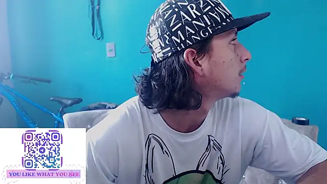MrKingsaintxn Live XXX chat