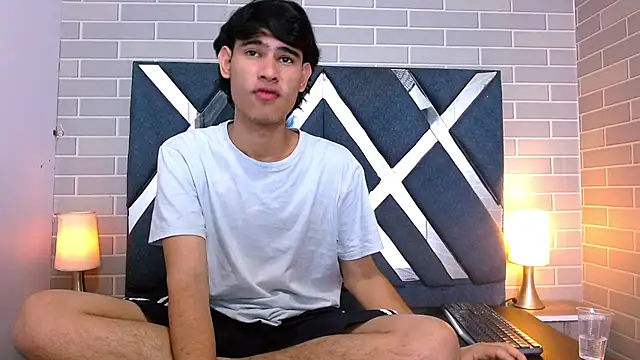 Kevin_Brooks1 Live XXX-chat