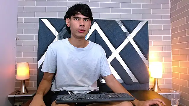 Kevin_Brooks1 Live XXX-Chat