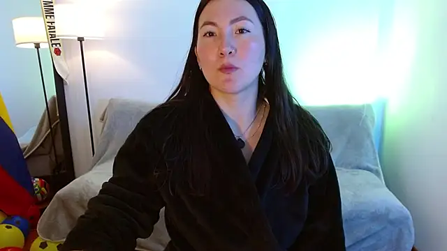 Elle_Lee_ লাইভ XXX চ্যাট
