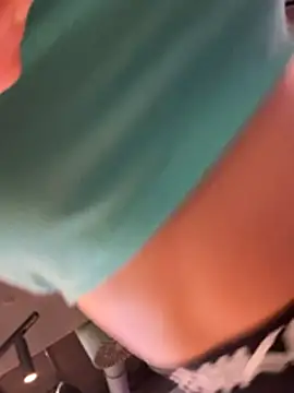 F3ckd0lllucy's Live XXX Chat