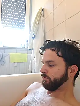 Chatroom XXX en direct de Taycanman69