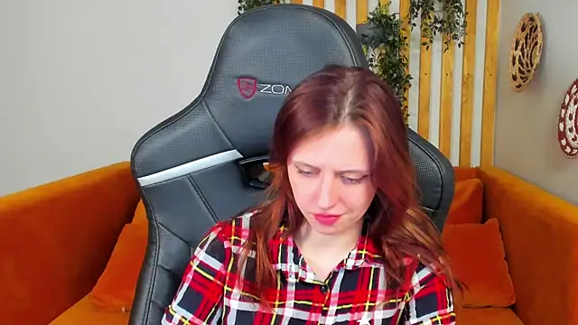 FreyaVeys' Live XXX Chat