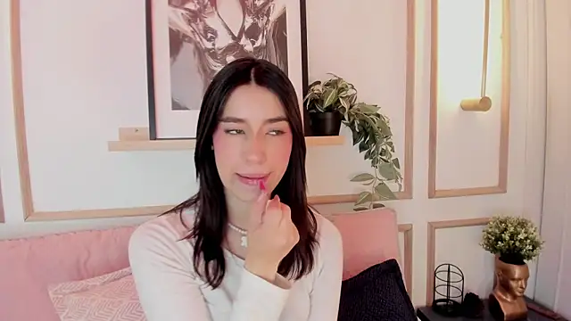 Nanami_'s Live XXX Chat