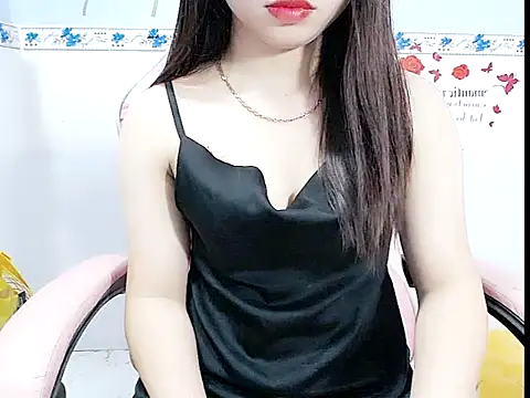 Chat XXX en directo de Emilysexy_cut