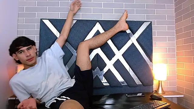 Kevin_Brooks1 élő XXX-chatje