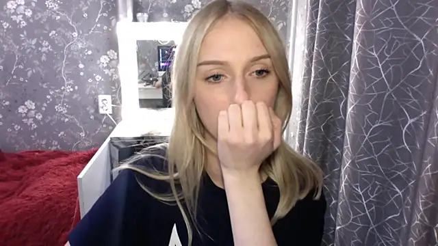 JennaLomeri's Live XXX Chat