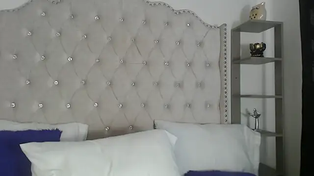 Chat XXX en directo de Abril_Squirt