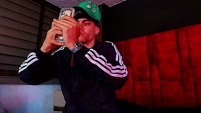 Lycan__ 现场XXX聊天